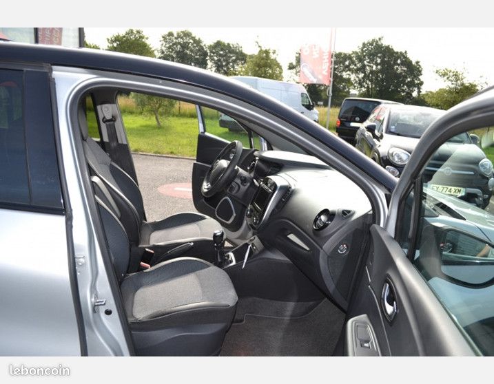Renault CAPTUR 1.3 TCE 130CH FAP INTENS (image 11)