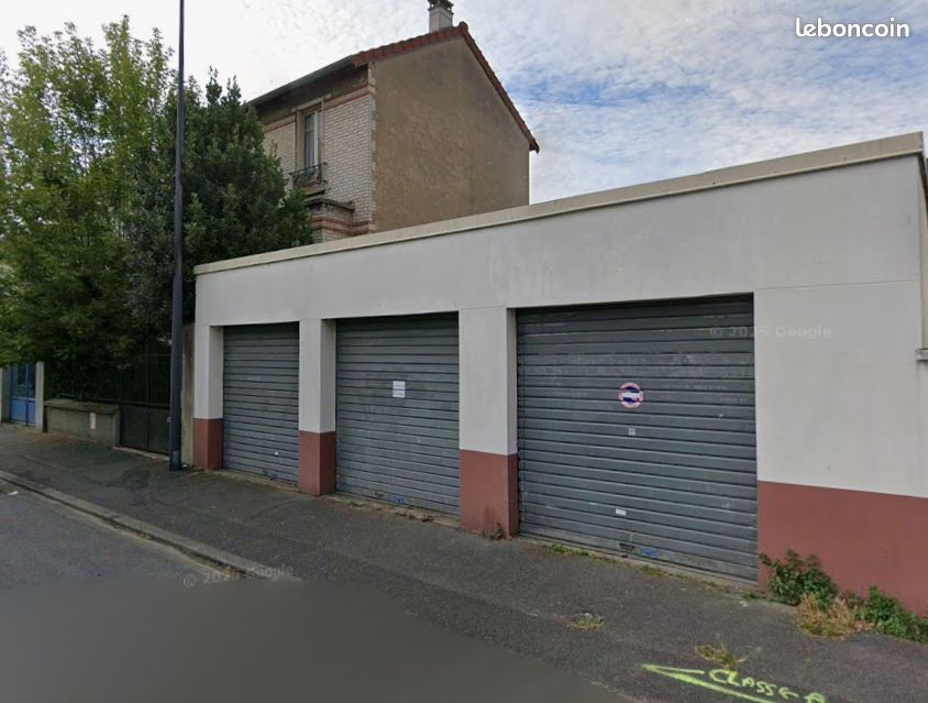 Parking/box Maisons-Alfort · 160 €/mois