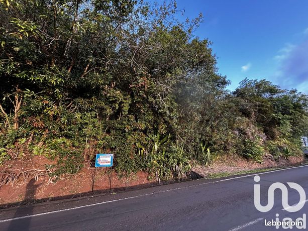 Terrain 3238 m² Saint-Denis