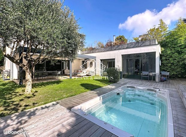 Maison 5 pièces 180 m² — 1