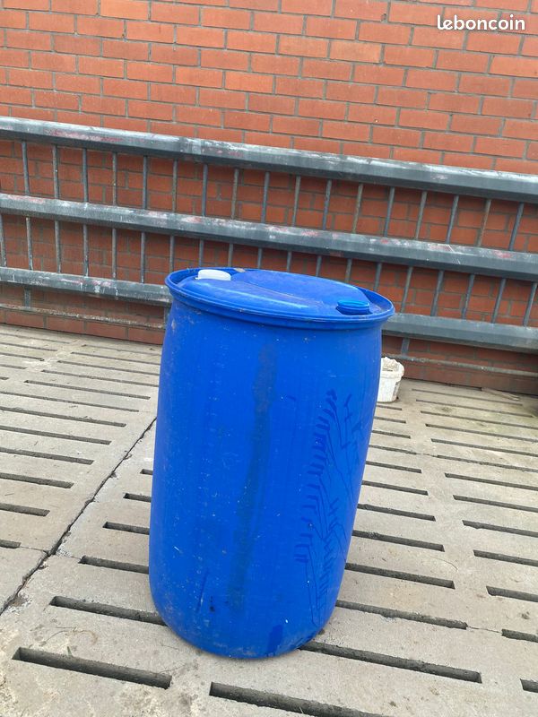 Fût 200l (image 1)