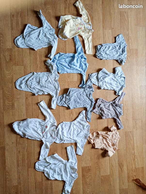 Lots body naissance/1 mois (image 1)