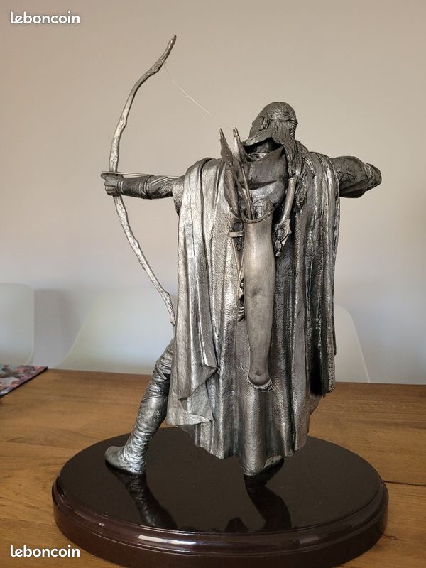 NECA - Legolas - Statue en Etaim - 40 cm - édition limitée (image 3)