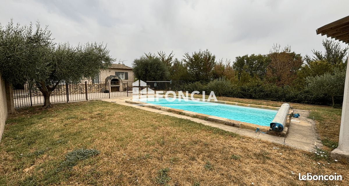 Maison 4 pièces 101 m² · à Lauris · 101 m² · 1 490 €