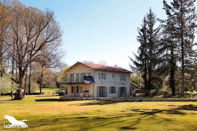 Maison 5 pièces 140 m²