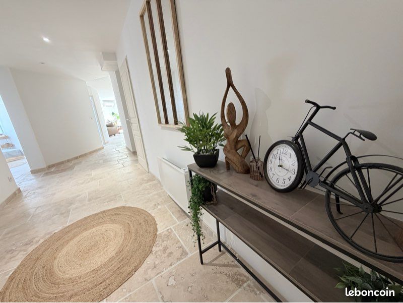 Appartement 4 pièces 97 m² · à Nîmes · 97 m² · 245 000 €