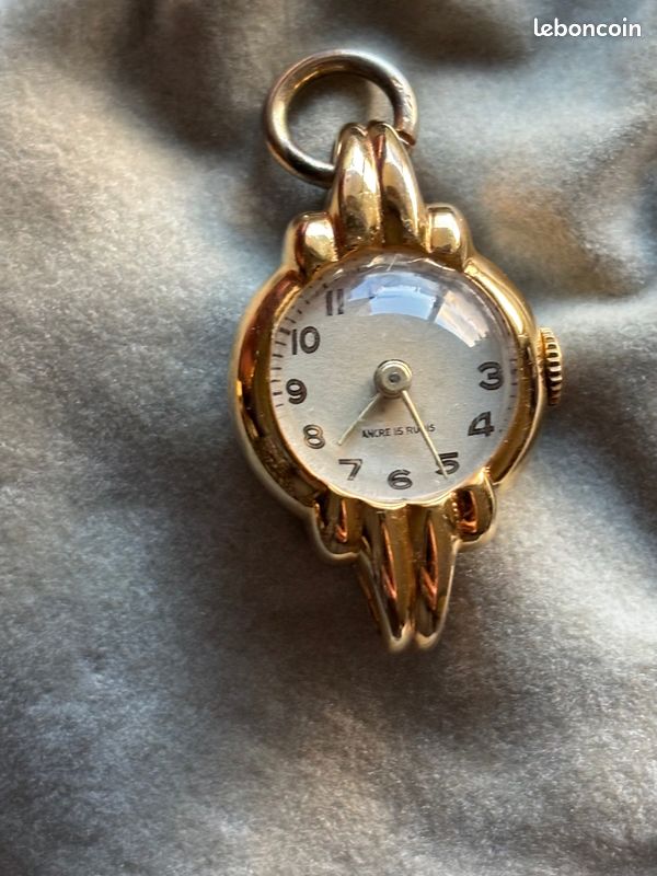 Montre Ancienne Femme à 15 Rubis - Boîtier Acier Argenté, Cadran Ancre - Vintage