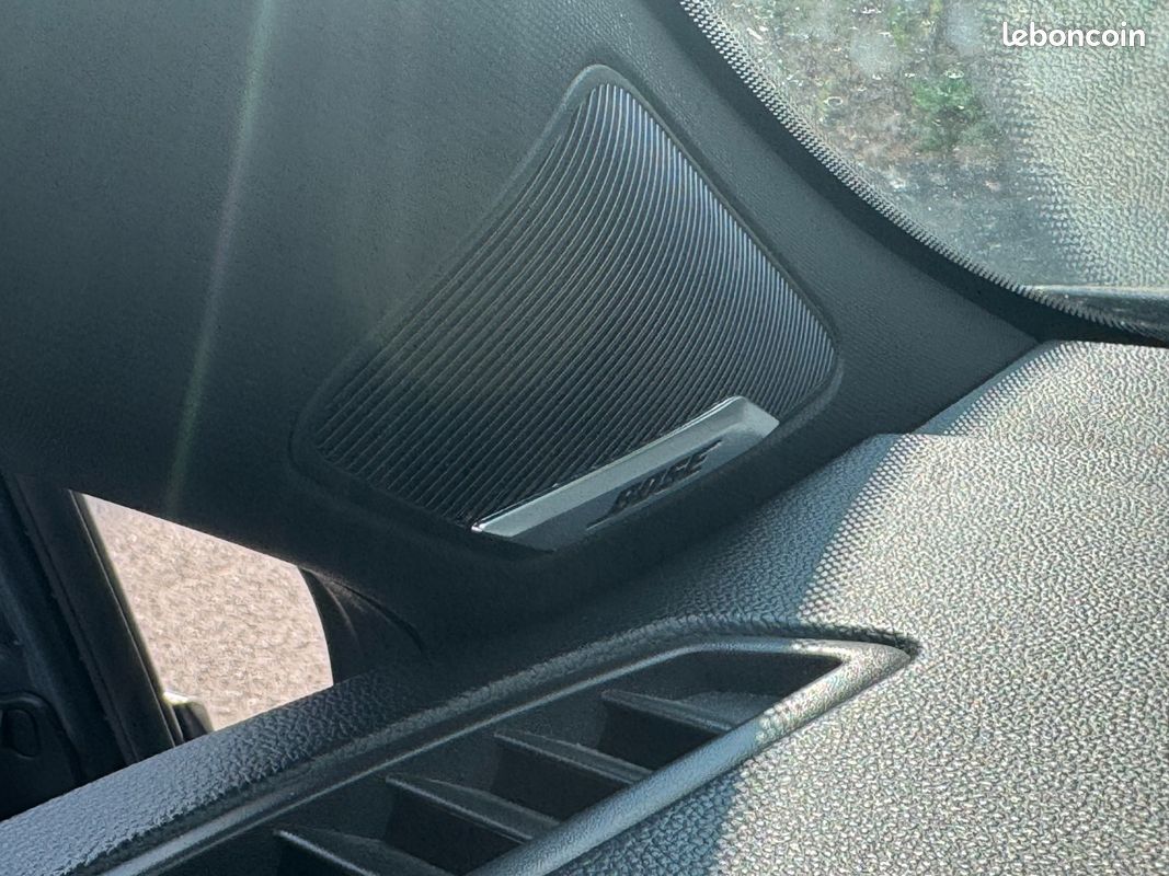 RENAULT CLIO V 1.3 TCe 130ch EDC Intens Edition One - CarPlay - Caméra 360° - Bose - Virtual Cokcpit (image 16)