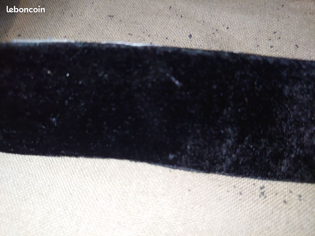 Ceinture ancienne en velours noir à boucle ronde en velours (image 18)