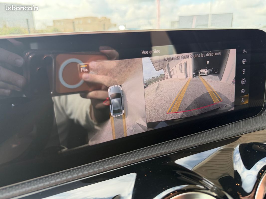 MERCEDES CLASSE A BERLINE A180 D AMG LINE 7G-DCT 116Ch Caméra 360 Sièges chauffants CarPlay Garantie 12 mois (image 20)