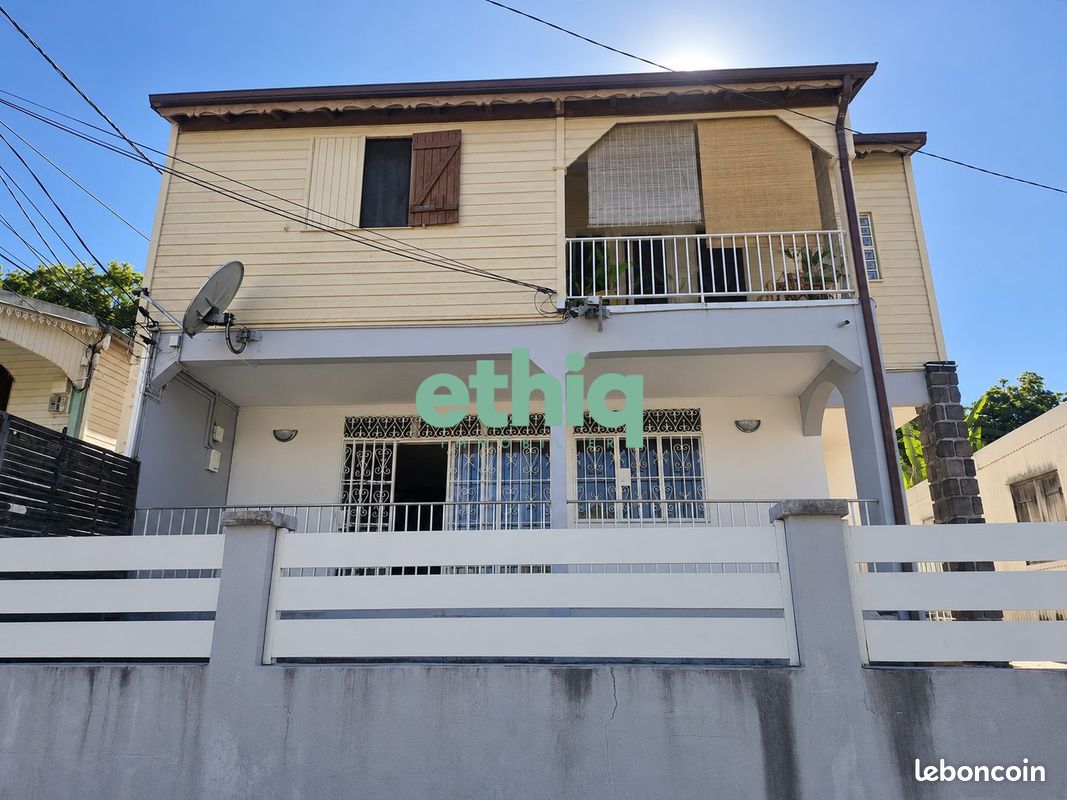Maison 7 pièces 147 m² · aux Abymes · 147 m² · 270 000 €