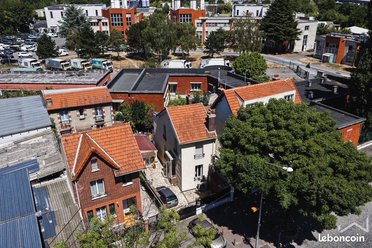 Maison 5 pièces 99 m² · à La Courneuve · 99 m² · 321 000 €