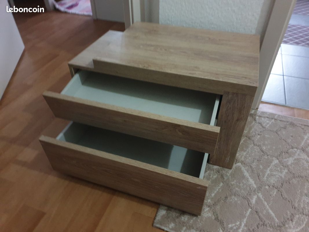 Commode (image 2)