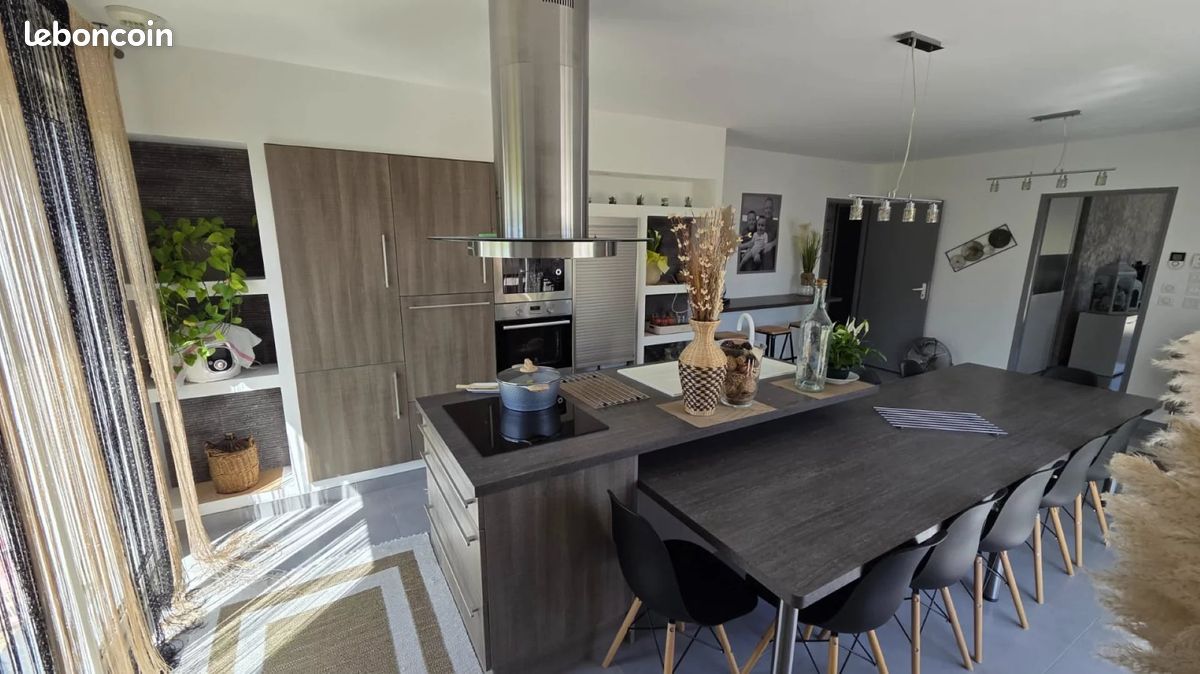 Maison 5 pièces 100 m² · à Saint-Germain-du-Plain · 100 m² · 280 000 €