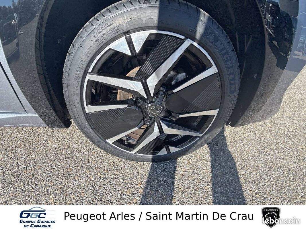PEUGEOT 208 Hybrid 110 e-DCS6 GT (image 15)