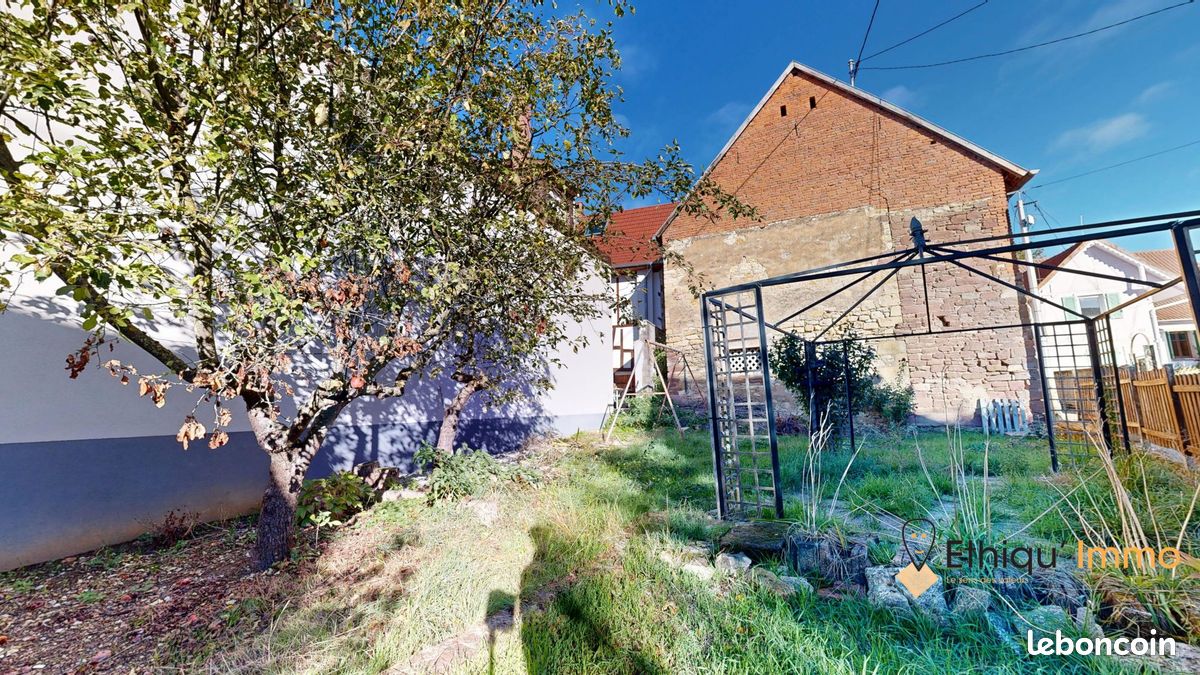 Maison 6 pièces 223 m² · à Bouxwiller · 223 m² · 179 000 €