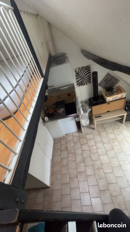 Appartement 1 pièce 15 m² · à Pontoise · 15 m² · 650 €/mois