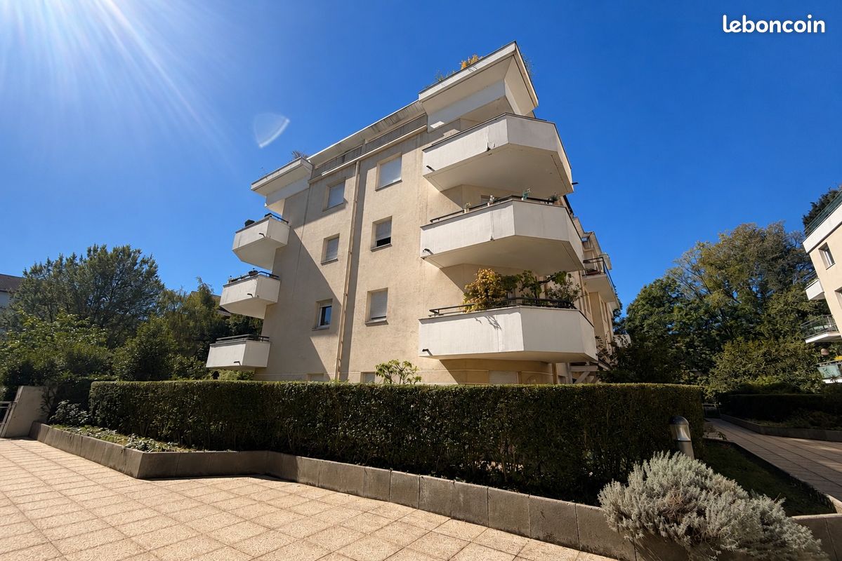 Appartement 1 pièce 25 m² · à Annecy · 24,7 m² · 700 €/mois