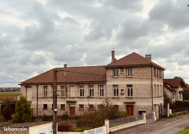 Immeuble 1057 m² Varennes-sur-Seine