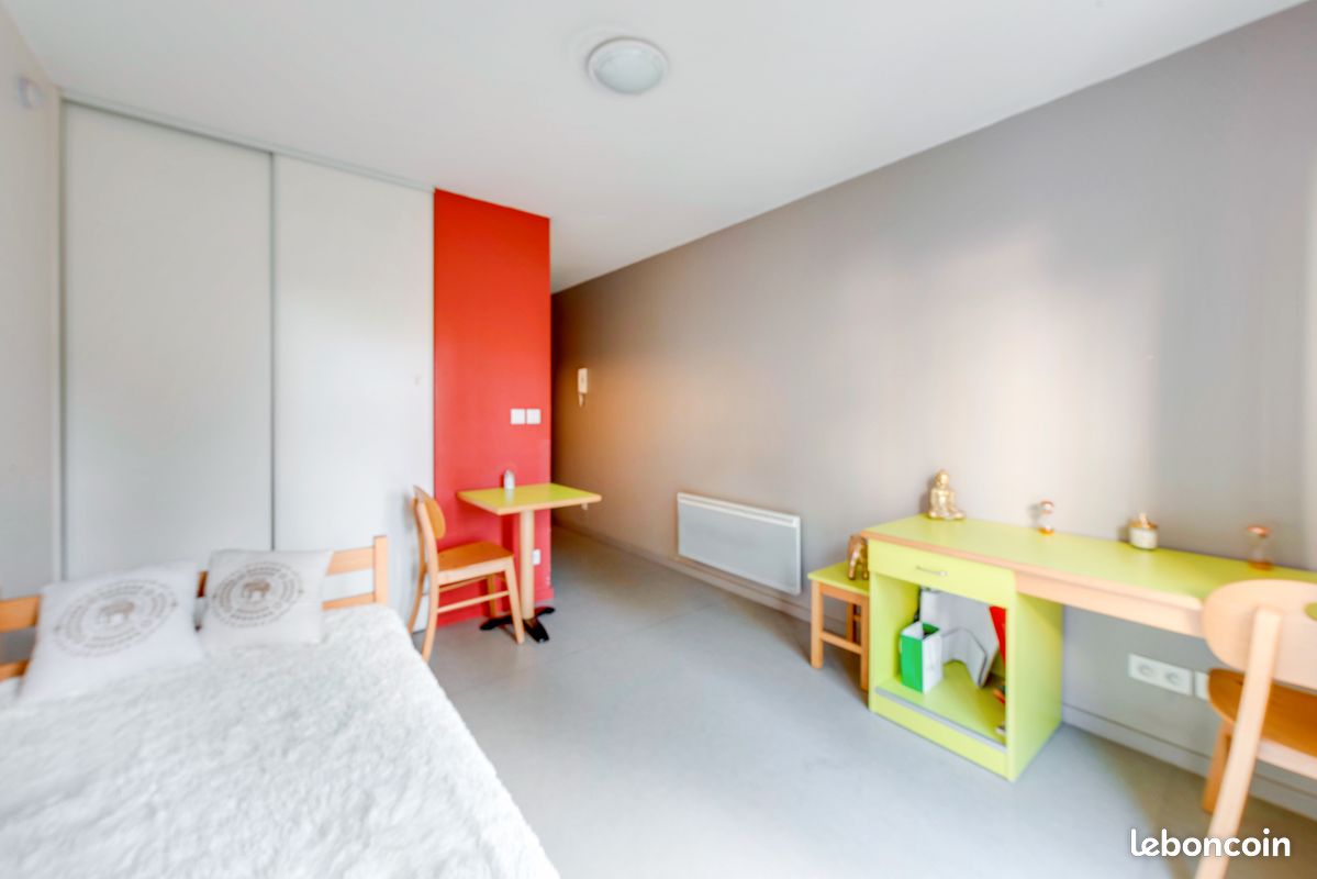 Appartement 1 pièce 17 m² · à Lyon · 17 m² · 553 €
