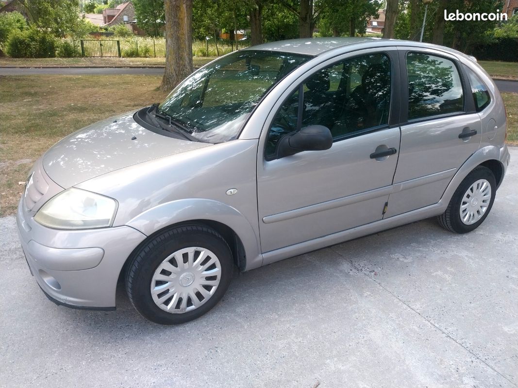 Citroen C3 essence DISTRIBUTION et EMBRAYAGE NEUFS (image 1)