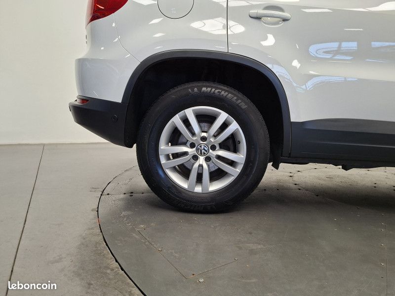 Volkswagen TIGUAN 2.0 tdi 110cv Bluemotion Technologie/Apple Car Play/Caméra/Radar/Régulateur (image 10)