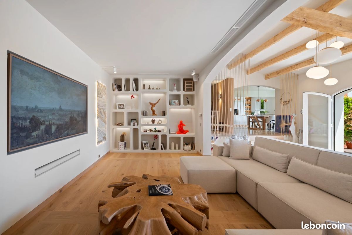 Maison 9 pièces 230 m² · à Nice · 230 m² · 1 990 000 €