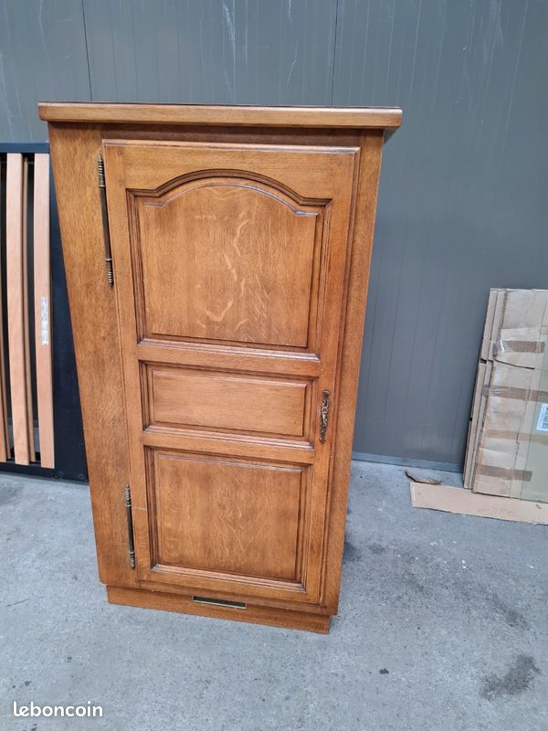 Meuble pour encastrer un frigo dans un coin cuisine (image 1)