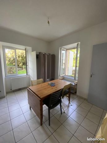 Studio 1 pièce 29 m²