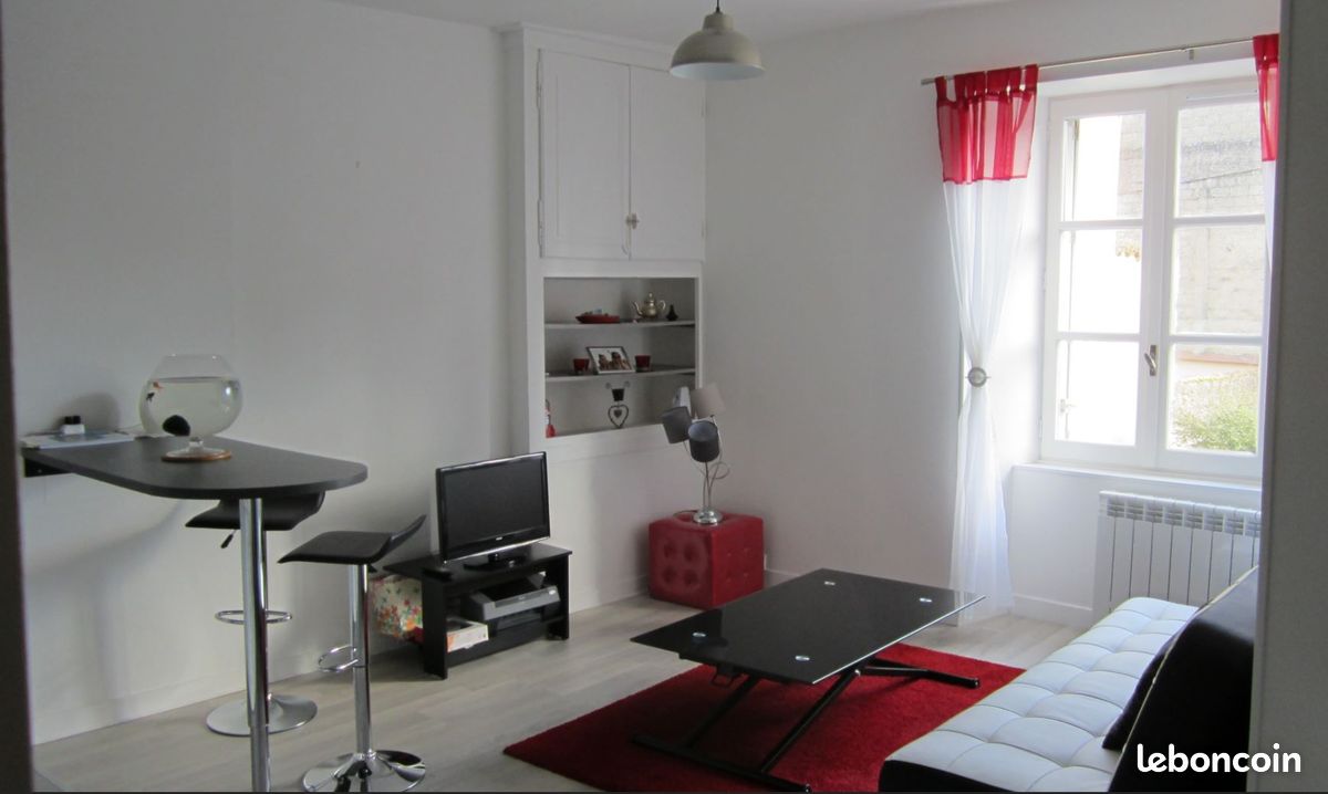 Agréable T2 centre ville (Gare 10min) - Poitiers 86000 (image principale 1)
