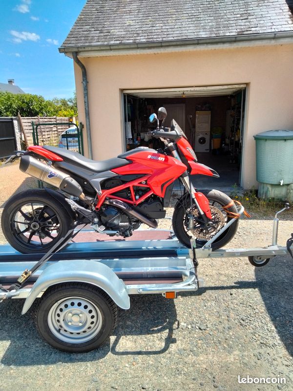 Vend hypermotard 821 (image 2)