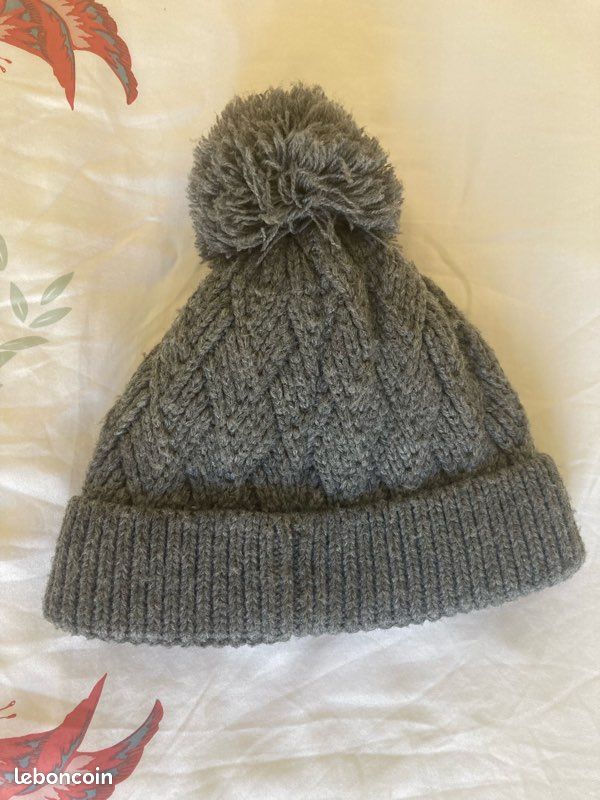 Bonnet Kiabi 2 / 4 ans TBE (image 1)