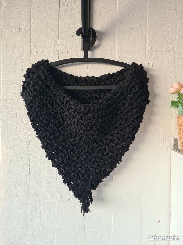 Cape en tricot bouclette poncho vintage (image 1)