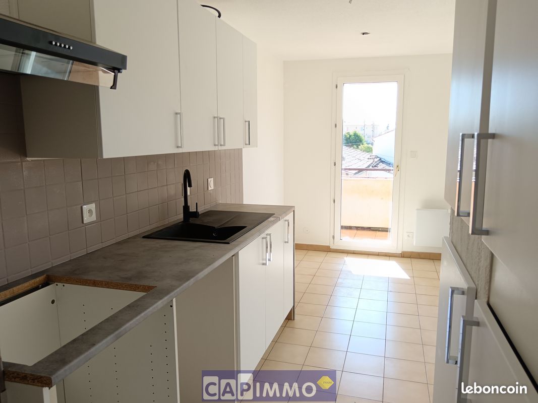 Appartement 3 pièces 65 m² · à La Garde · 65 m² · 925 €