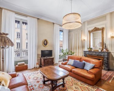 Appartement 560 000 € - 145 m²