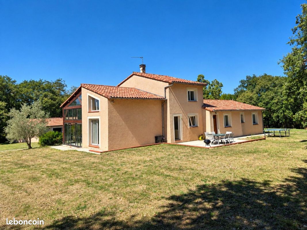 Maison 7 pièces 170 m² · à Bérat · 170 m² · 390 000 €