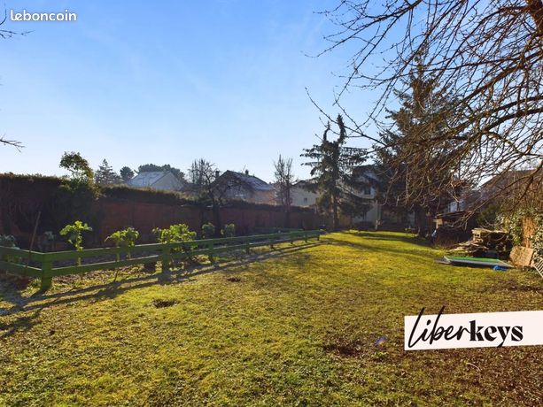 Maison 7 pièces 280 m²