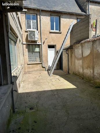 https://img.leboncoin.fr/api/v1/lbcpb1/images/e4/d6/6d/e4d66d7b441a1f6570ddd53f9aa64fd98d1aff1f.jpg?rule=ad-image