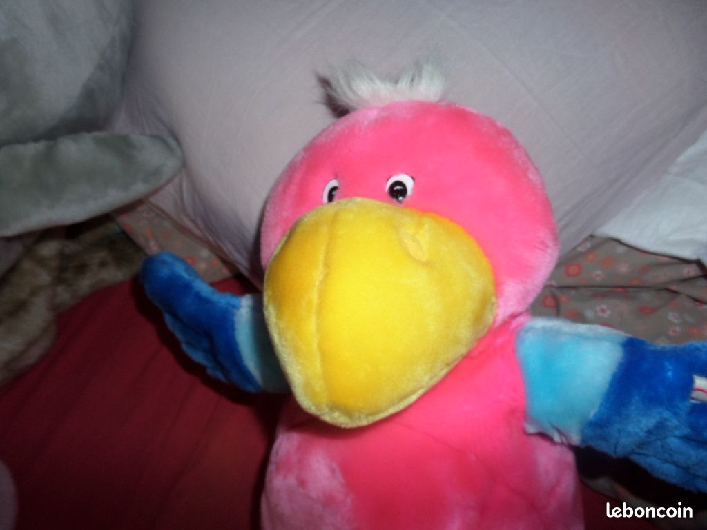 Peluche perroquet (image 2)