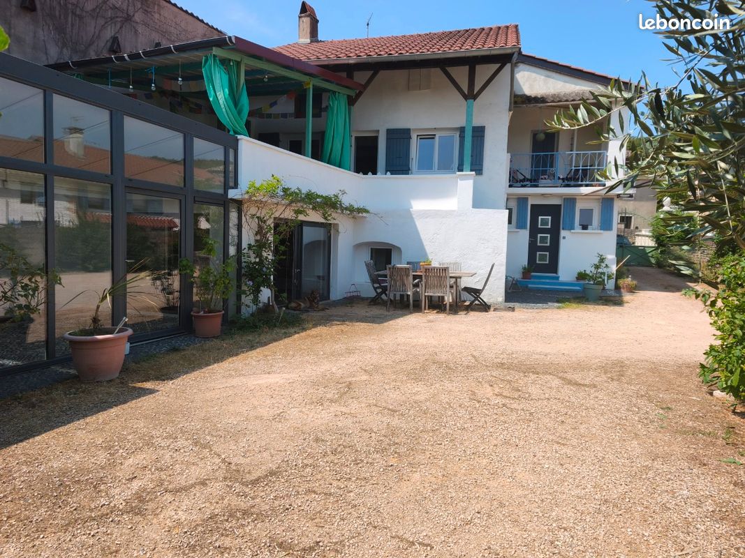 Maison 6 pièces 150 m² · à Mâcon · 150 m² · 1 500 €/mois
