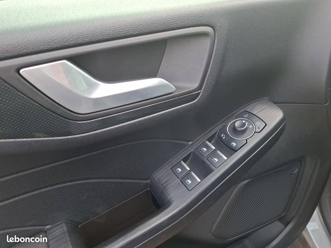 FORD Kuga 2.5 Duratec 190 ch FlexiFuel FHEV E85 Powershift ST-Line (image 11)