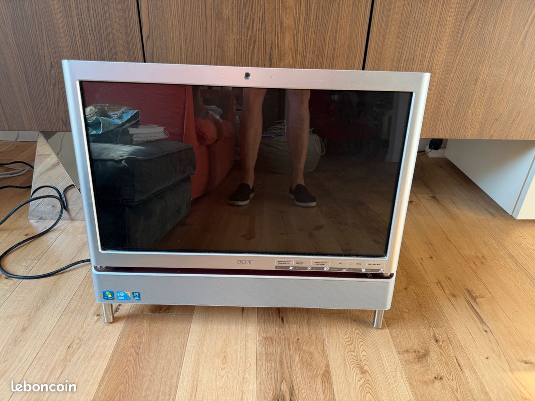 Ordinateur compact (image 1)