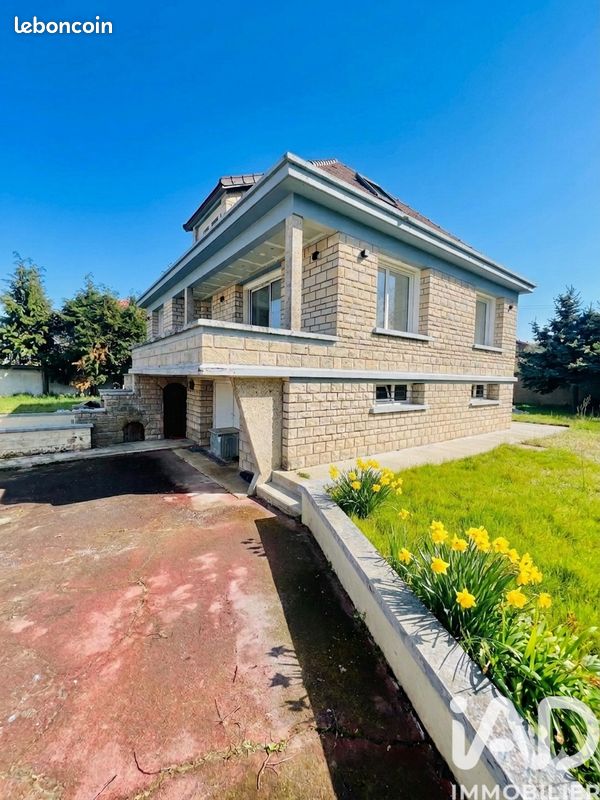 Maison 7 pièces 140 m² · à Verneuil-en-Halatte · 140 m² · 416 000 €