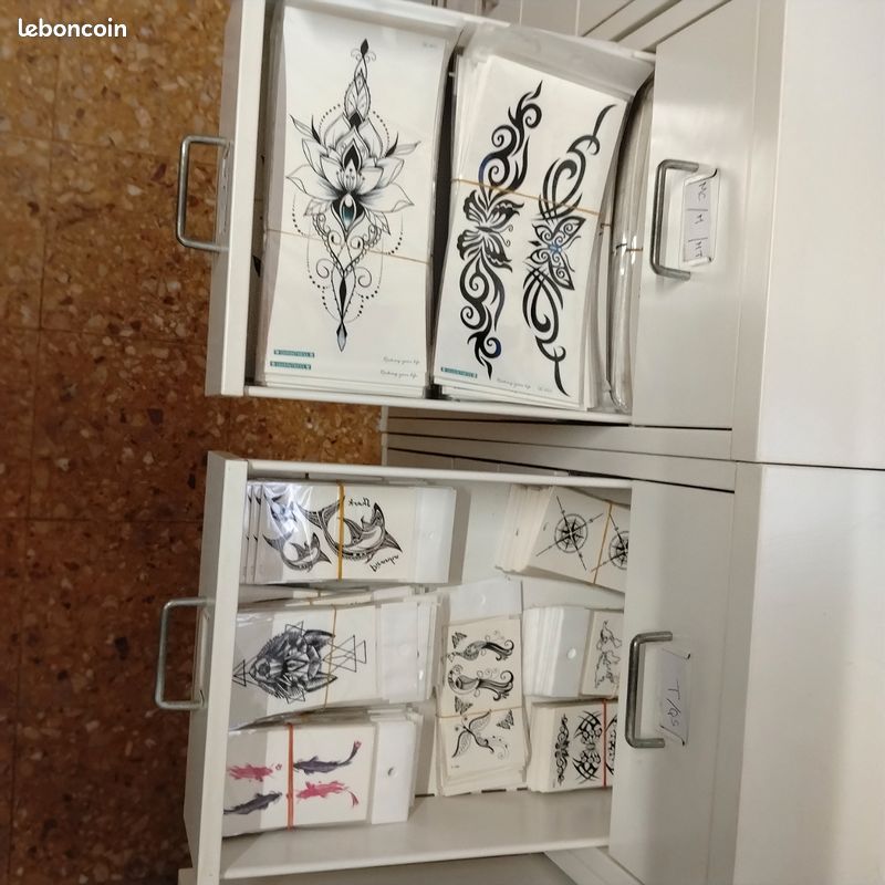 Vend lot de tatouages éphémères (image 1)