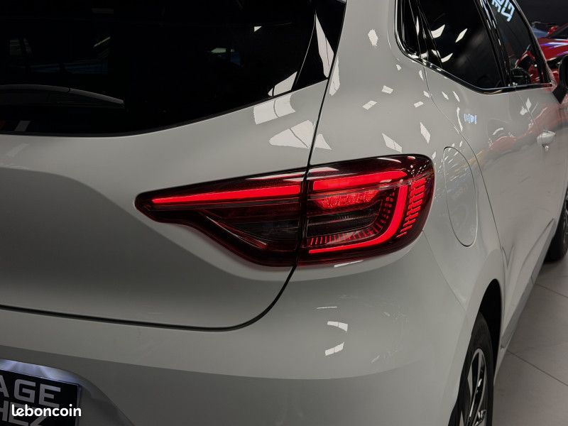 RENAULT CLIO V Intens 1.0l tce 90cv essence -caméra/jantes 16 /carplay-suivi renault-gar 12m (image 8)