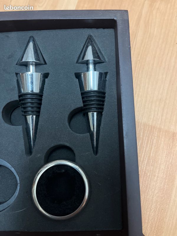 Coffret sommelier avec tire-bouchon à levier et accessoires vin (image 4)