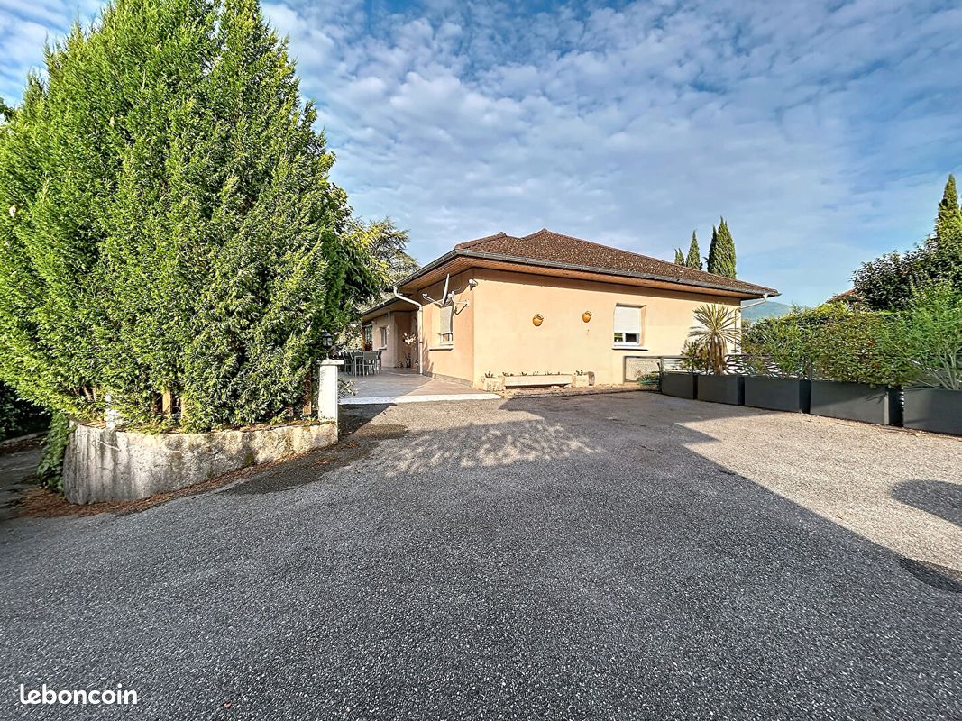 Maison 7 pièces 216 m² · à Aix-les-Bains · 216 m² · 1 032 000 €