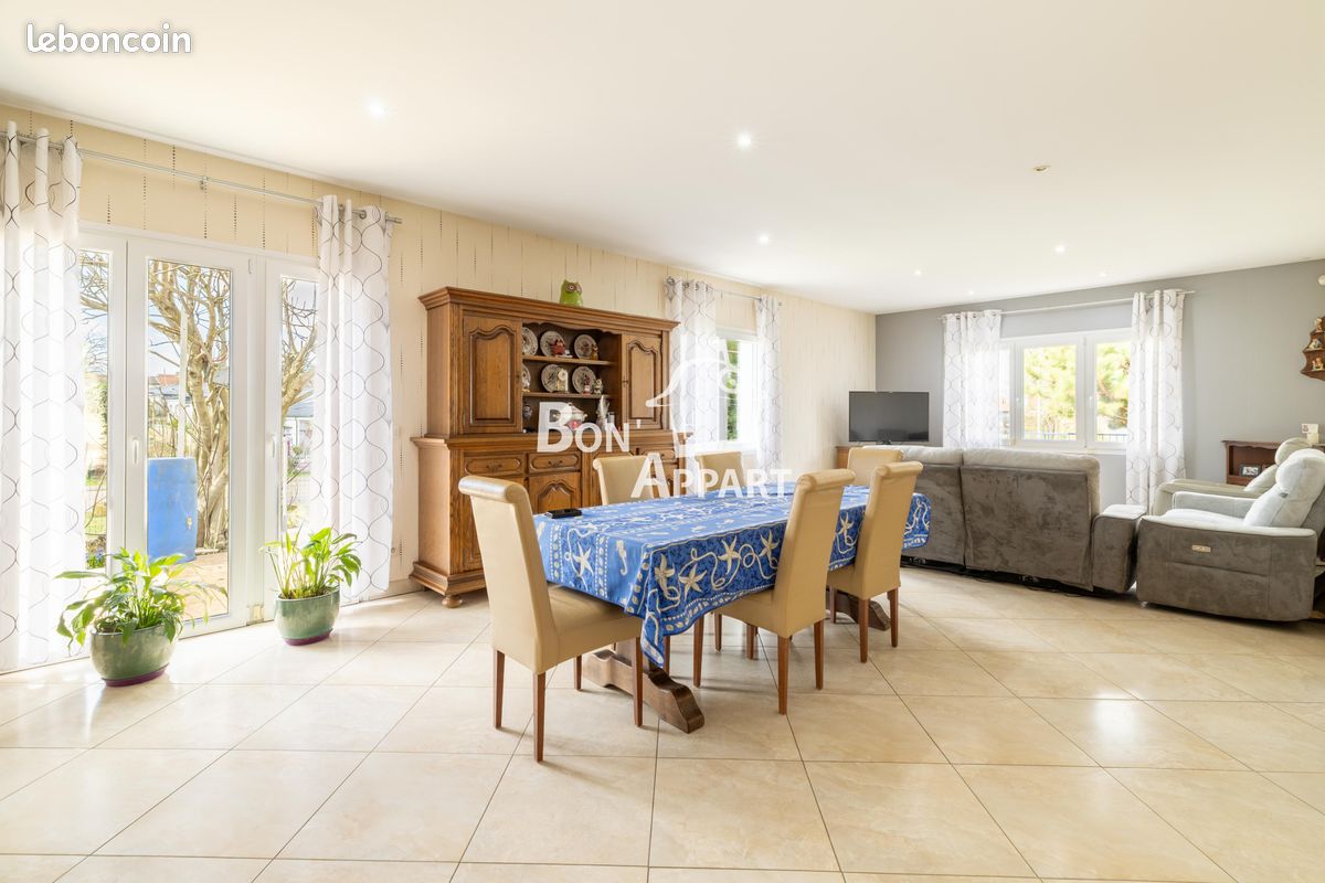 Maison 5 pièces 155 m² · à Sainte-Marie-aux-Chênes · 155 m² · 430 000 €