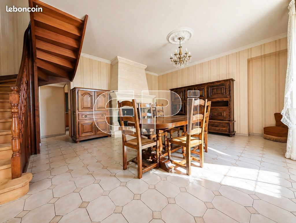 Maison 5 pièces 150 m² · à Coteaux-sur-Loire · 150 m² · 272 000 €