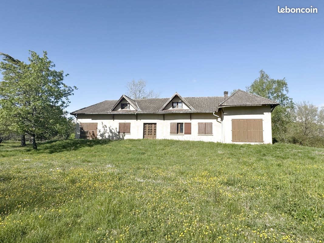 Maison 15 pièces 330 m² · à Soual · 330 m² · 330 000 €